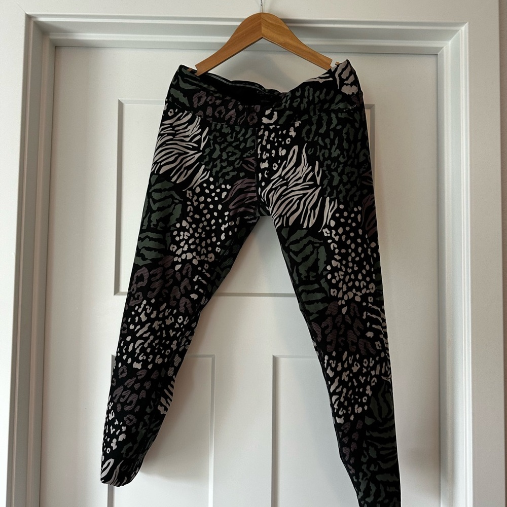 Calvin Klein crop leggings - lot of 2